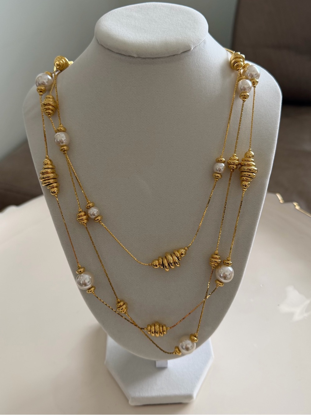 Vintage 80s Triple Strand Faux Pearl & Ribbed Gold Station Layered Necklace